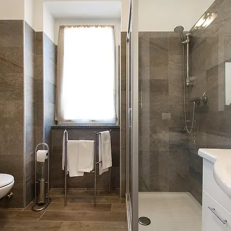 Appartement La Lombarda By Stresahome - Centro Storico *